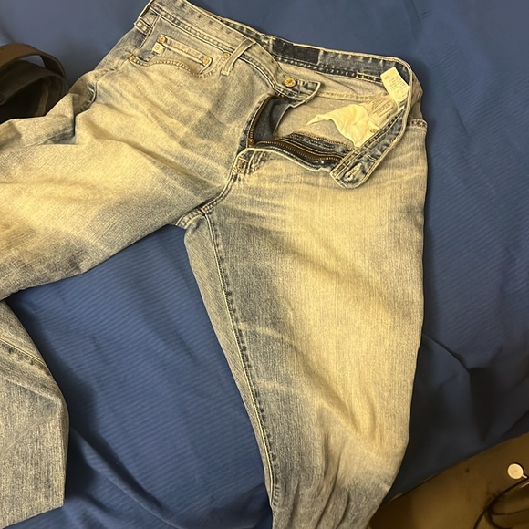 Ag jeans barely worn - Picture 2 of 3